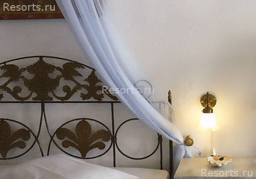 Irinis Villas Resort 14